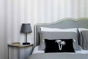 Luxury Suite, City View - ÔVILLAGE  (Ouveillan)