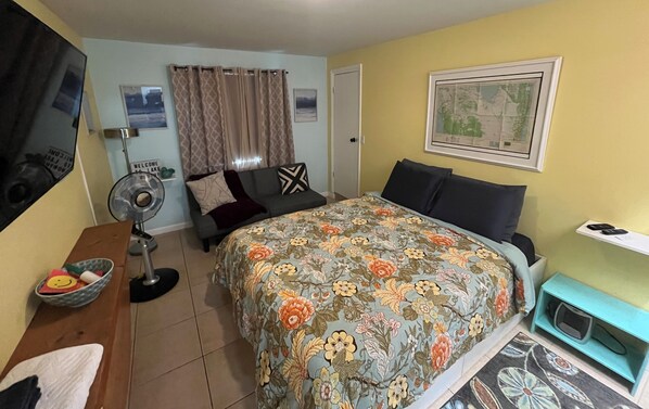 1 soverom, strykejern/-brett, wi-fi og sengetøy