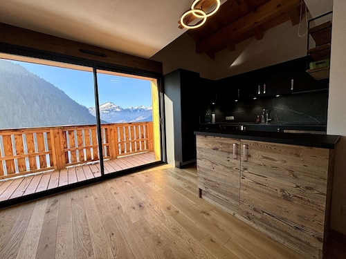 Large, central and bright 2-bedroom apartment with mountain corner - Multipass accommodation