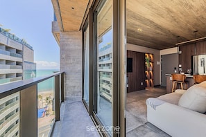 Basic Studio | Interior - NWTs - Estúdios com Vista Lateral Mar (Maceió)