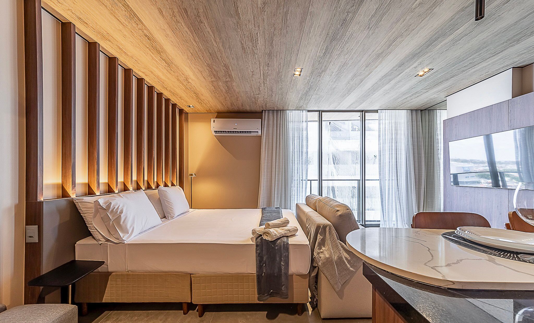 Ameublement personnalisé, Wi-Fi gratuit, draps fournis