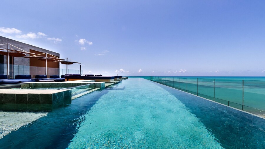 NWTs - Estúdios com Vista Lateral Mar