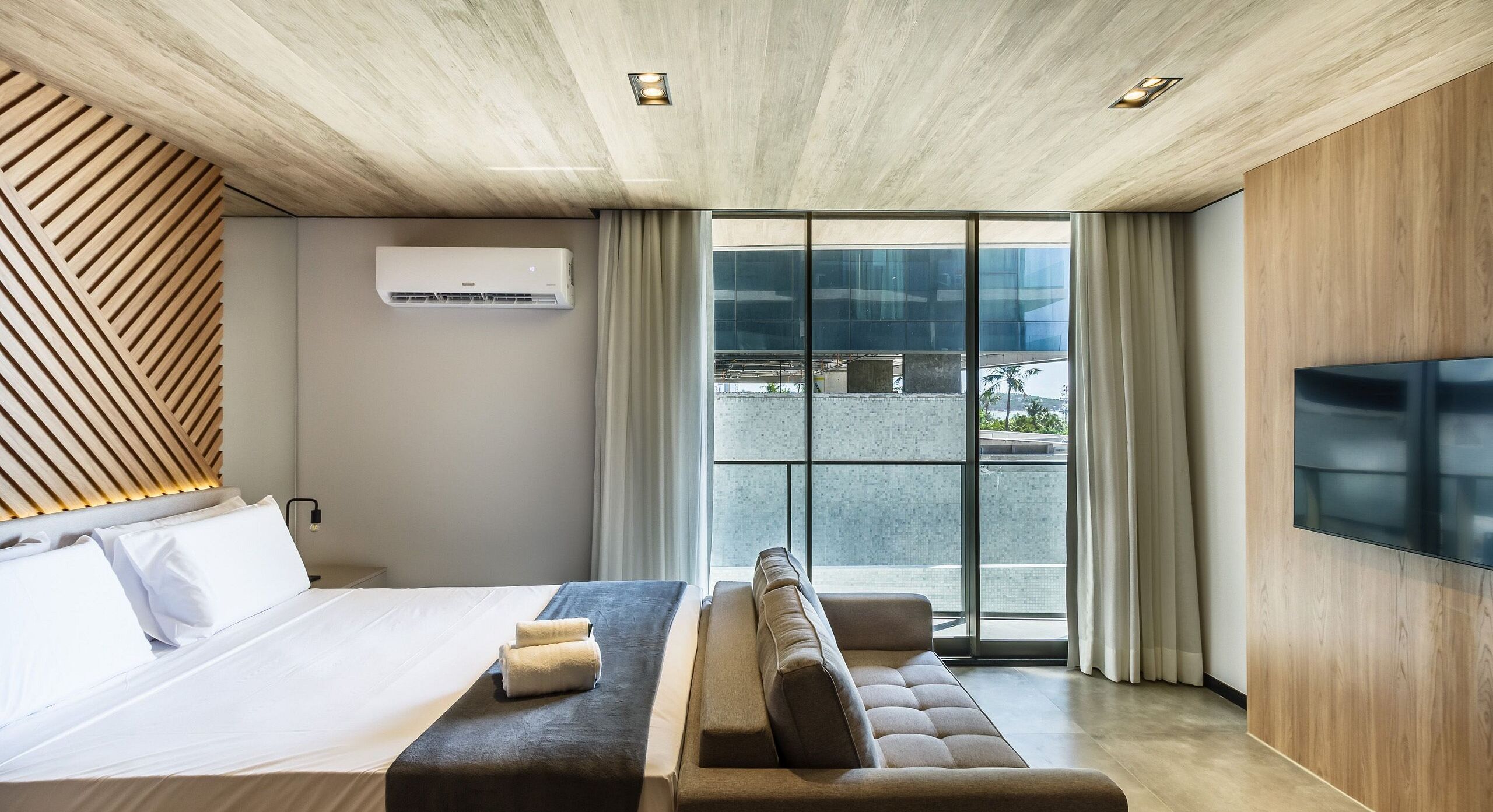 Ameublement personnalisé, Wi-Fi gratuit, draps fournis