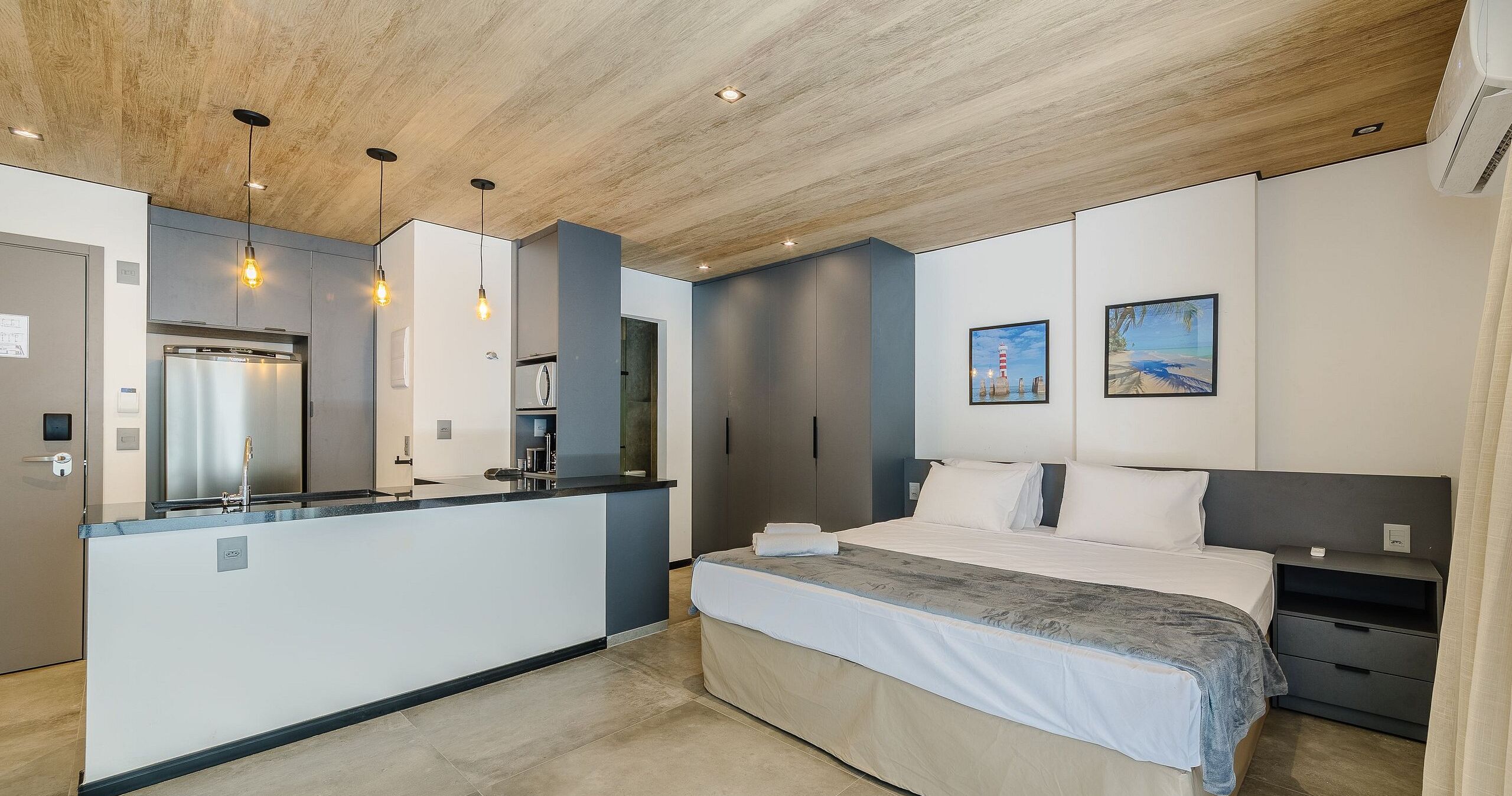 Ameublement personnalisé, Wi-Fi gratuit, draps fournis