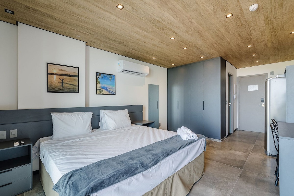 Appartement | Wi-Fi gratuit, ameublement personnalisé, draps fournis