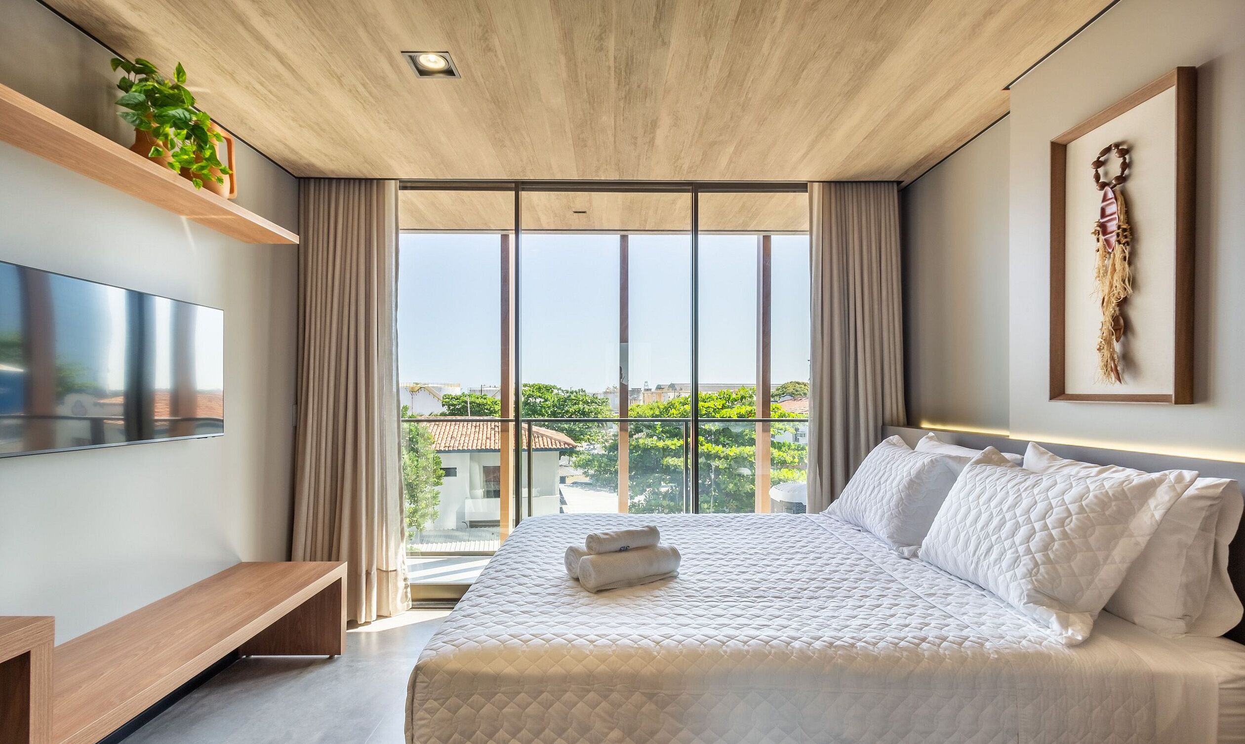 Ameublement personnalisé, Wi-Fi gratuit, draps fournis