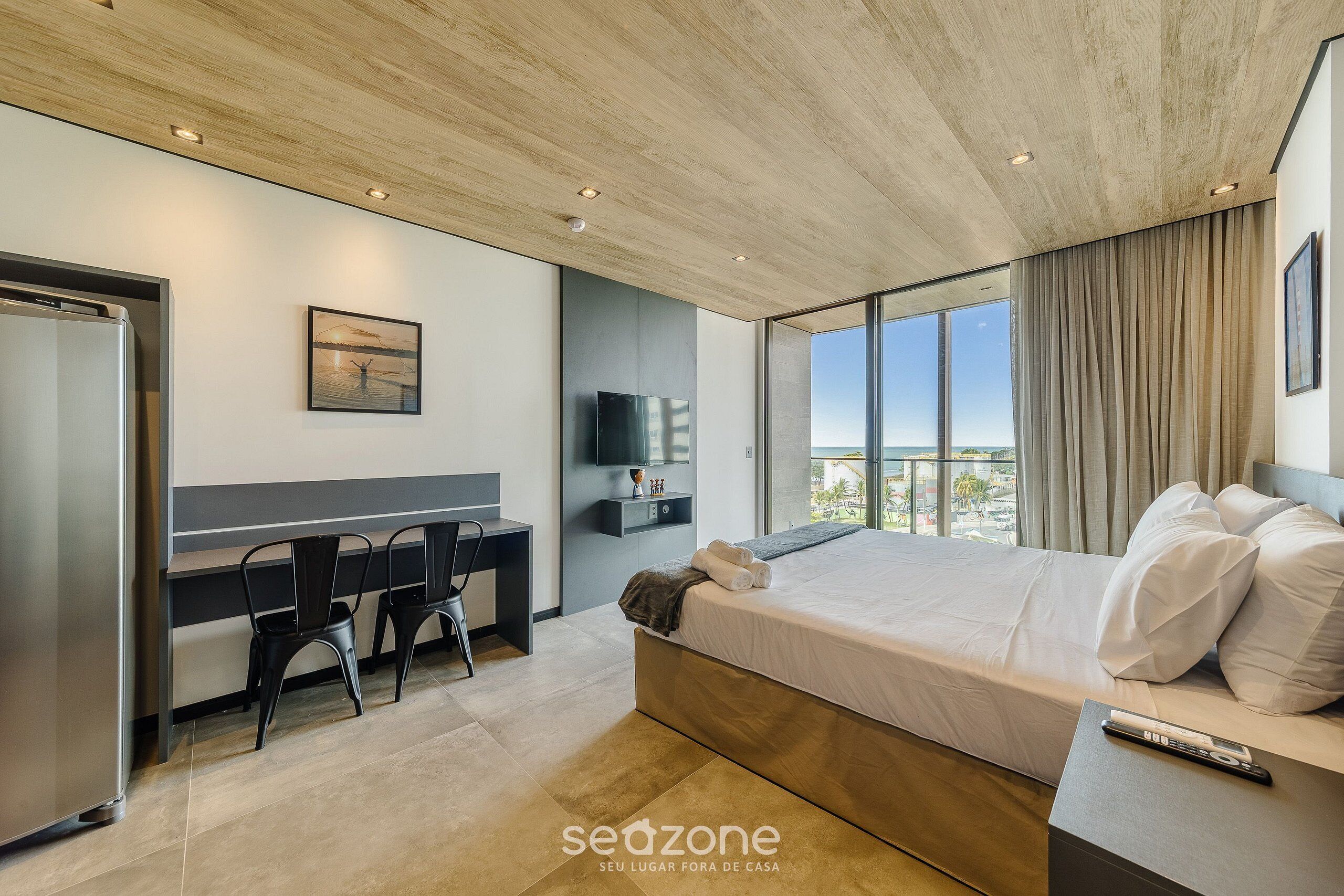 Ameublement personnalisé, Wi-Fi gratuit, draps fournis