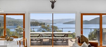 The Point Lakehouse Taylor Bay