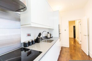 4 bedrooms - Clockwork (London)