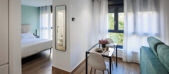 DOUBLE FAMILY STUDIO WITH FREE PARKING