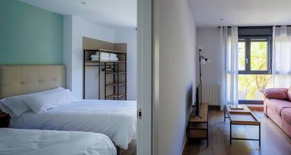 TWIN CONGRESS APARTMENT WITH PARKING INCLUDED