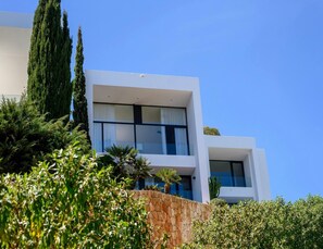 Villa | Exterior