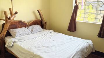 1 bedroom, iron/ironing board, WiFi