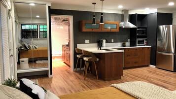 Fer et planche Ă repasser, Wi-Fi, draps fournis