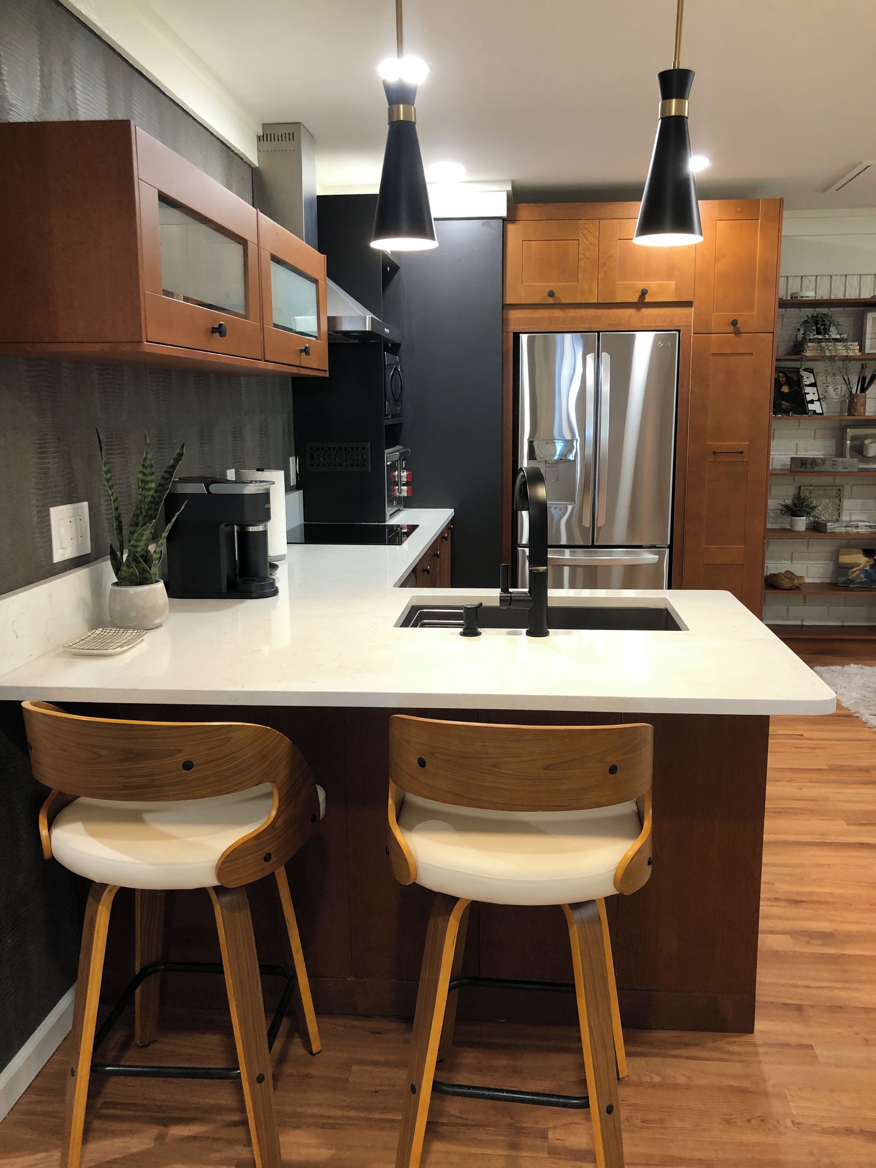 Micro-ondes, four, plaque de cuisson, lave-vaisselle