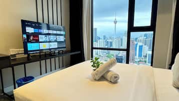 Family Suite, City View | Room amenity