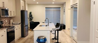 Cozy Urban Retreat: Private Room in a Friendly Shared Home