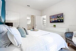 4 bedrooms, iron/ironing board, WiFi, bed sheets