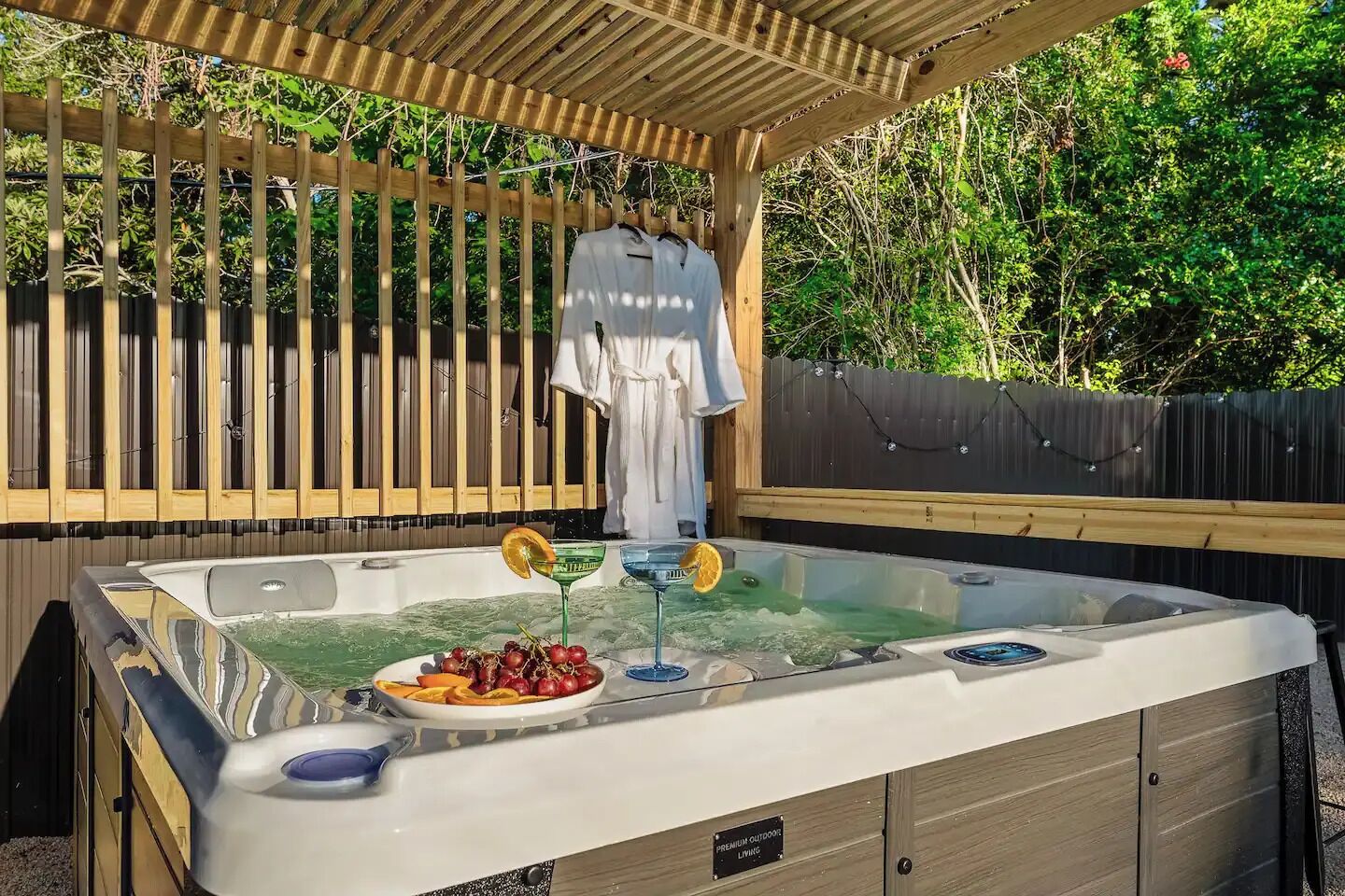Outdoor spa tub