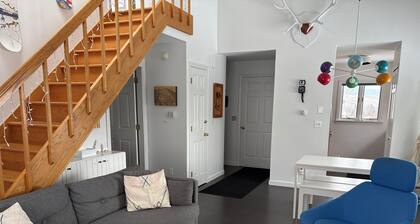 Modern 3-bedroom, 3 bath ski In/Out condo at Sugarloaf Mountain