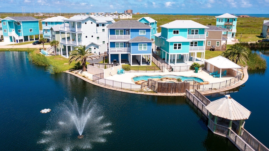 Chancla - Pet Friendly! Community Pool!