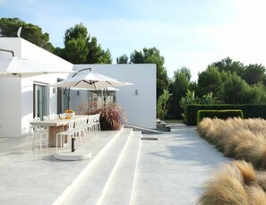 House | Balcony - Gorgeous Villa With Views (Sant Josep de sa Talaia)