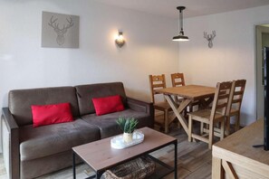 Living area - 1st floor, swimming pool, sauna, balcony, tv, ski locker, 34m², Les Orres (Les Orres)