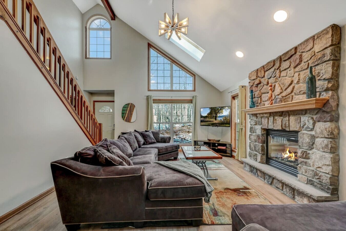 TV, fireplace, foosball, books