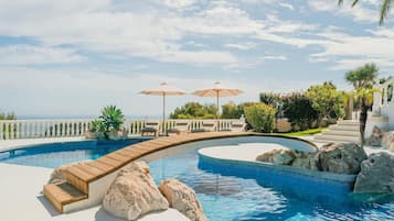 Villa | Pool | Innenpool, Außenpool