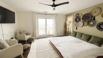 6 quartos, escrivaninha, berço de viagem, Wi-Fi de cortesia