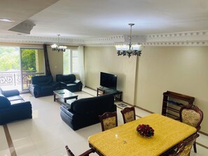 Interior - Chic 2-bedroom apartment with AC, WiFi in welcoming Dar es Salaam (Dar es Salaam)