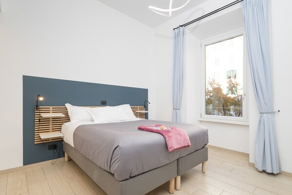 1 bedroom, in-room safe, desk, iron/ironing board