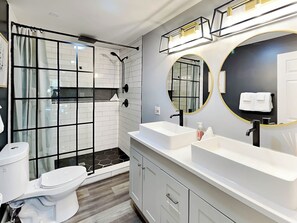 House (5 Bedrooms) | Property amenity - Koi at the Lake by Taylor Made Deep Creek (Oakland)