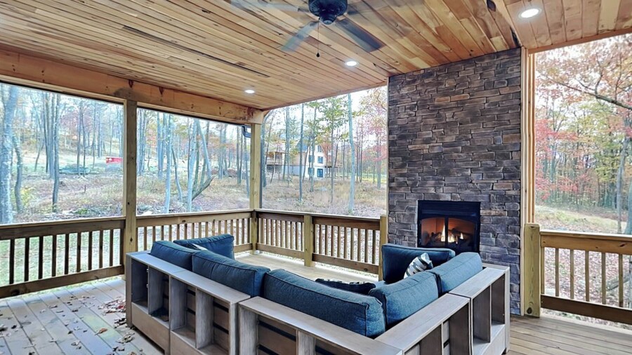 Majestic Manor by Taylor Made Deep Creek