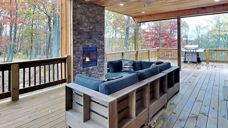 Majestic Manor by Taylor Made Deep Creek