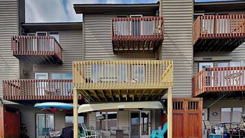 Studio (4 Bedrooms) | Property amenity