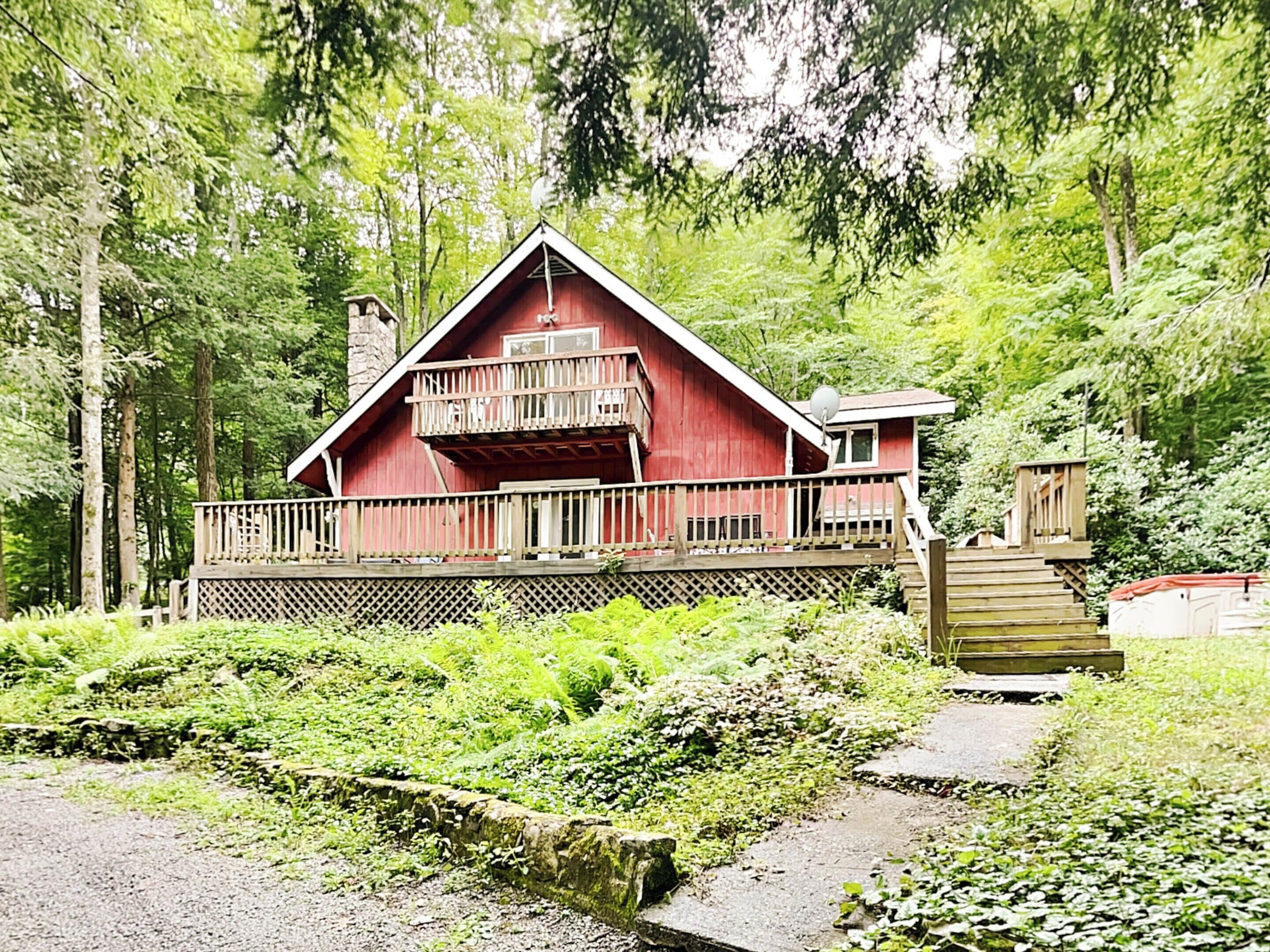 House (4 Bedrooms) | Exterior