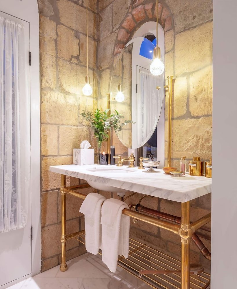 The Francis House by null