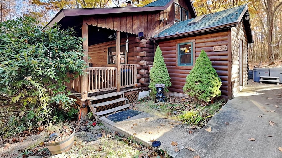 Cozy Cabin by Taylor Made Deep Creek