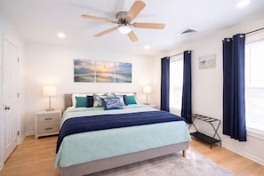 3 bedrooms, in-room safe, desk, iron/ironing board