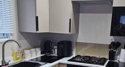 Carnforth - Caravan - Sleeps 6 - Dog Friendly