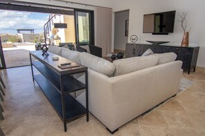 TV, fireplace, stereo