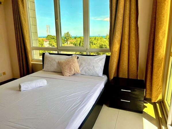 3 bedrooms, iron/ironing board, WiFi - Spacious 3-bedroom apartment with AC, WiFi in fantastic Dar es Salaam (Dar es Salaam)