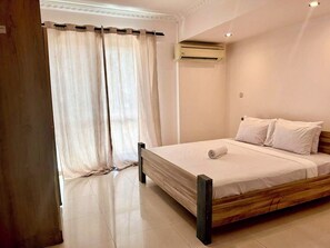 3 bedrooms, iron/ironing board, WiFi