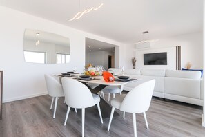 Dining - A&M Sesimbra Cliffs- Sea View (Sesimbra)