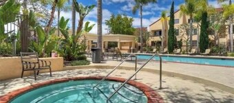 Cozy 1-bedroom pet friendly resort style living in San Diego  UTC/lajollla 