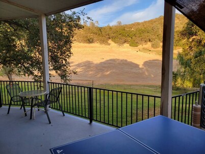 Quaint 1-bedroom RV in Auburn with WiFi access