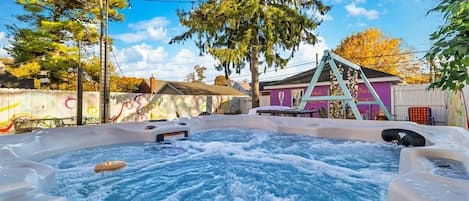 Bañera de hidromasaje exterior