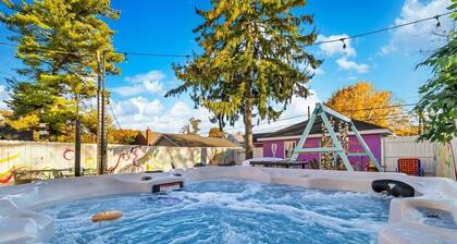Hot Tub, Game Room, Near Hershey, Candy Theme, Unique