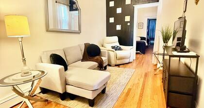 Cozy 2BR Escape – Steps to Transit, Close to NYC